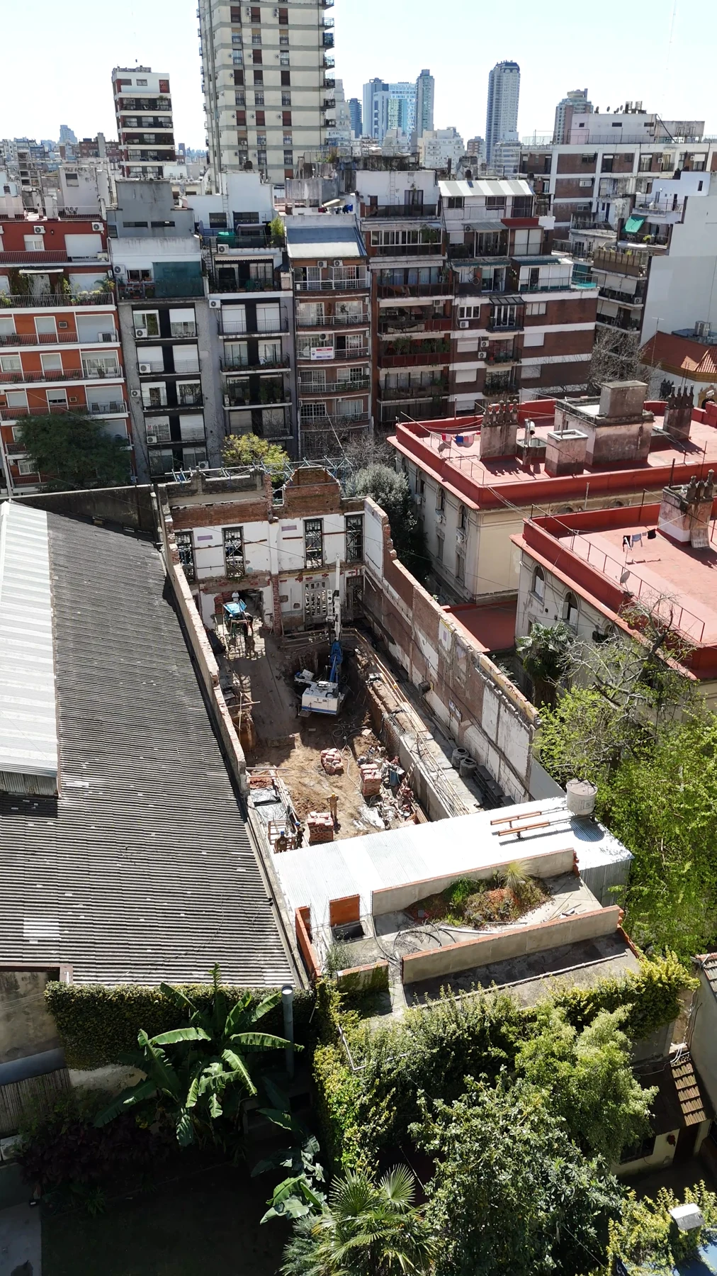 Edificio Mendoza · Vista general del predio y su entorno en CABA.